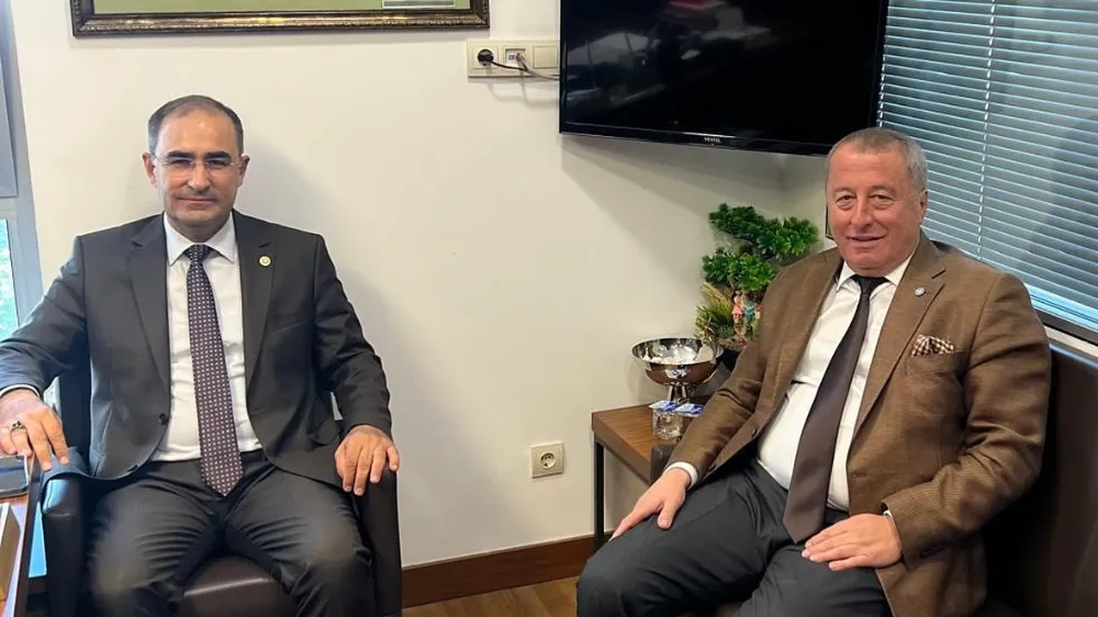 AK Parti Afyonkarahisar Milletvekili Hasan Arslan’dan İYİ Parti Milletvekili Hakan Şeref Olgun’a Ziyaret