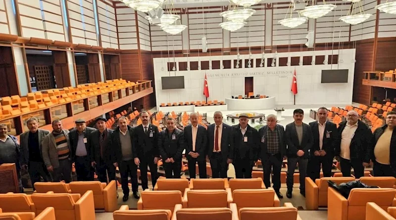 MHP’li Taytak, Afyonkarahisarlı Muhtarları Meclis’te Ağırladı