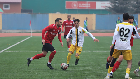 Karaköprü Belediyespor, Ağrı 1970 Spor’u deplasmanda mağlup etti.