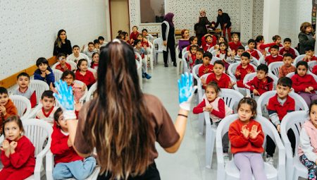 Alanya ve Manavgat belediyelerinden çocuklara hijyen ve çevre eğitimi verildi