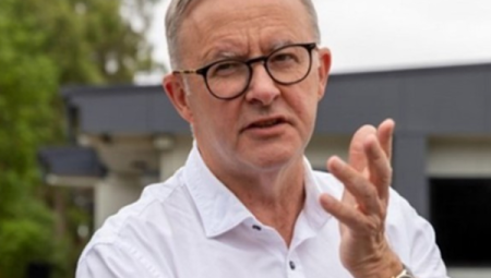 Albanese, Singapur Başbakanı Wong ile temas kurdu