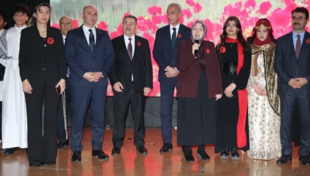 Ankara’da carpici gelisme: lise öğrencileri Çanakkale ruhunu sahneye taşıdı