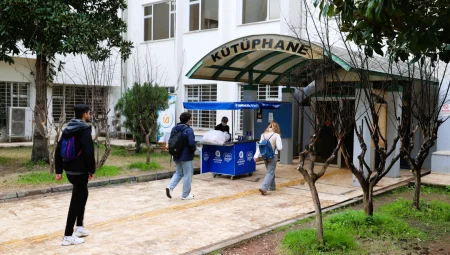 Antalya’da gençlere sınav haftası boyunca sıcak çorba ikramı