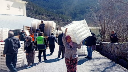 Antalya’da ipekböcekçiliği geliştiriliyor