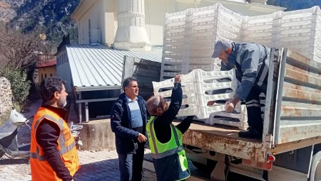 Antalya’da ipekböcekçiliği yeniden canlanıyor