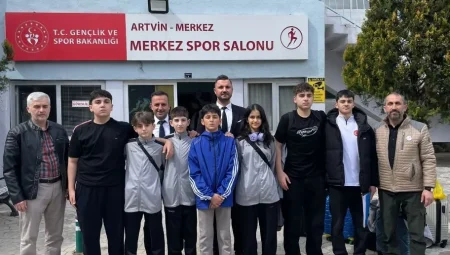 Artvinli taekwondocular madalya için Antalya’ya gitti