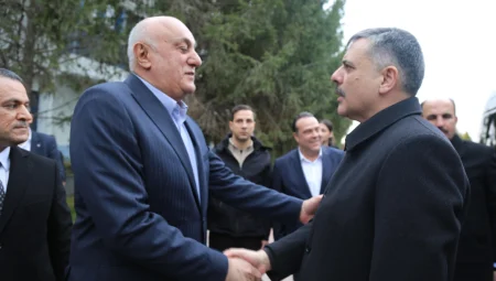 Bakan Çiftçi’den Çumra Şeker’e ziyaret