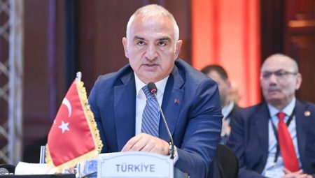 Bakan Ersoy, Kütüphane Haftası’nı kutladı