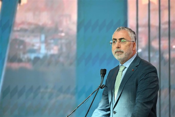 Bakan Işıkhan, Slovenya’da Türkiye Fahri Konsolosluğu açılışına iştirakte bulundu