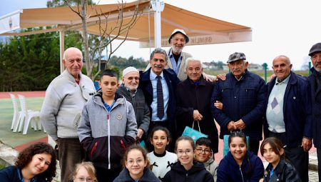 Başkan Deviren, Kurşunlu Bayram Demir Yaşlı Konukevi’ni gitti