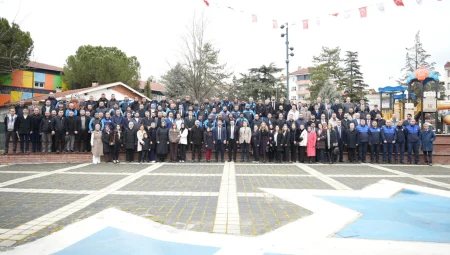 Başkan Ercan Özel: “Sizler bu şehrin görünmeyen kahramanlarısınız”