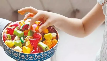 Bayramda yapışkan yumuşak şekerlere dikkat!