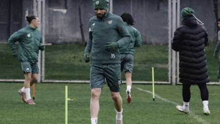 Bursaspor’da Gebze hazırlıkları sürüyor