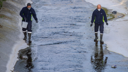 Büyükşehir, ilaçlama çalışmalarına sürmektedir