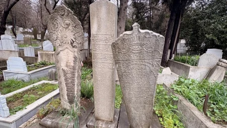 Cezayirli Gazi Hasan Paşa’ya vefa… Kabristanlık yenileniyor, müze gemi projesi tamamlanıyor