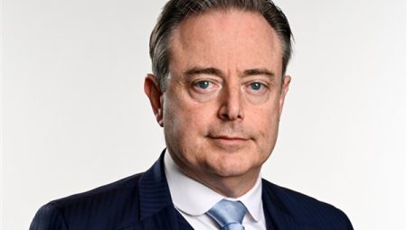 De Wever: Teröristler bizi bölmeye ve korkuyla felç etmeye çalıştılar