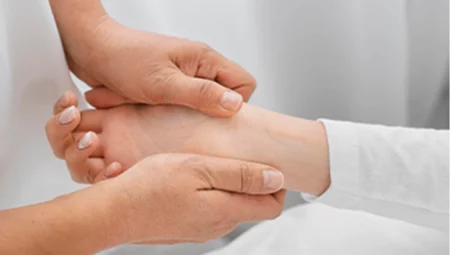 Dijital çağ el ve bilek sağlığını tehdit ediyor