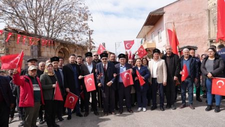 Erdemli Güzeloluk’ta Kuvayı Milliye yürüyüşü düzenlendi