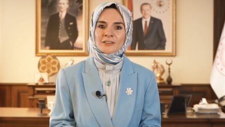 Göktaş: Şehitlerimizin kıymetli aileleri bizlere ve aziz milletimize emanet