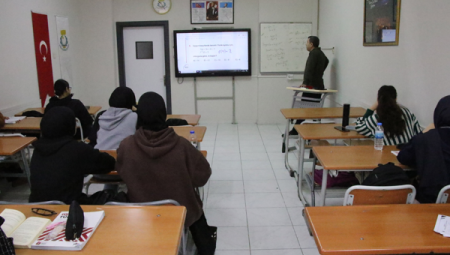 Haliliye’de carpici gelisme: öğrencilere yönelik kurslar veriliyor