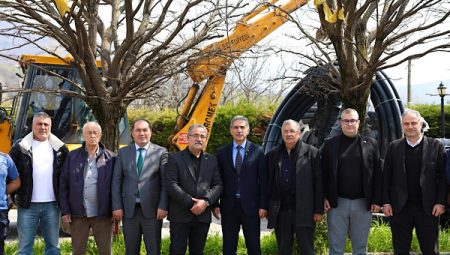 Hamidiye zeytinliklerinde modern sulama hattı uygulamaya konuldu