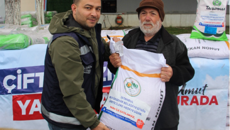 İBB’den çiftçiye tohum ve hasat makinesi desteği
