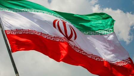 İran, Pakistan bayraklı 20 gemiye Hürmüz Boğazı’ndan geçiş izni verdi