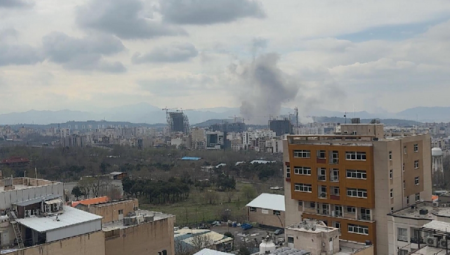 İran’ın başkenti Tahran’a büyük ölçekli hava saldırıları düzenlendi