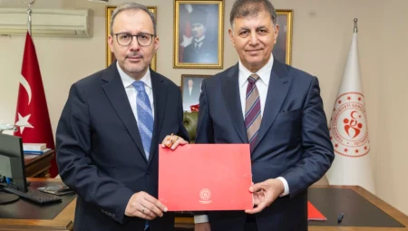 İzmir Karşıyaka Stadı için tarih yazacak adım