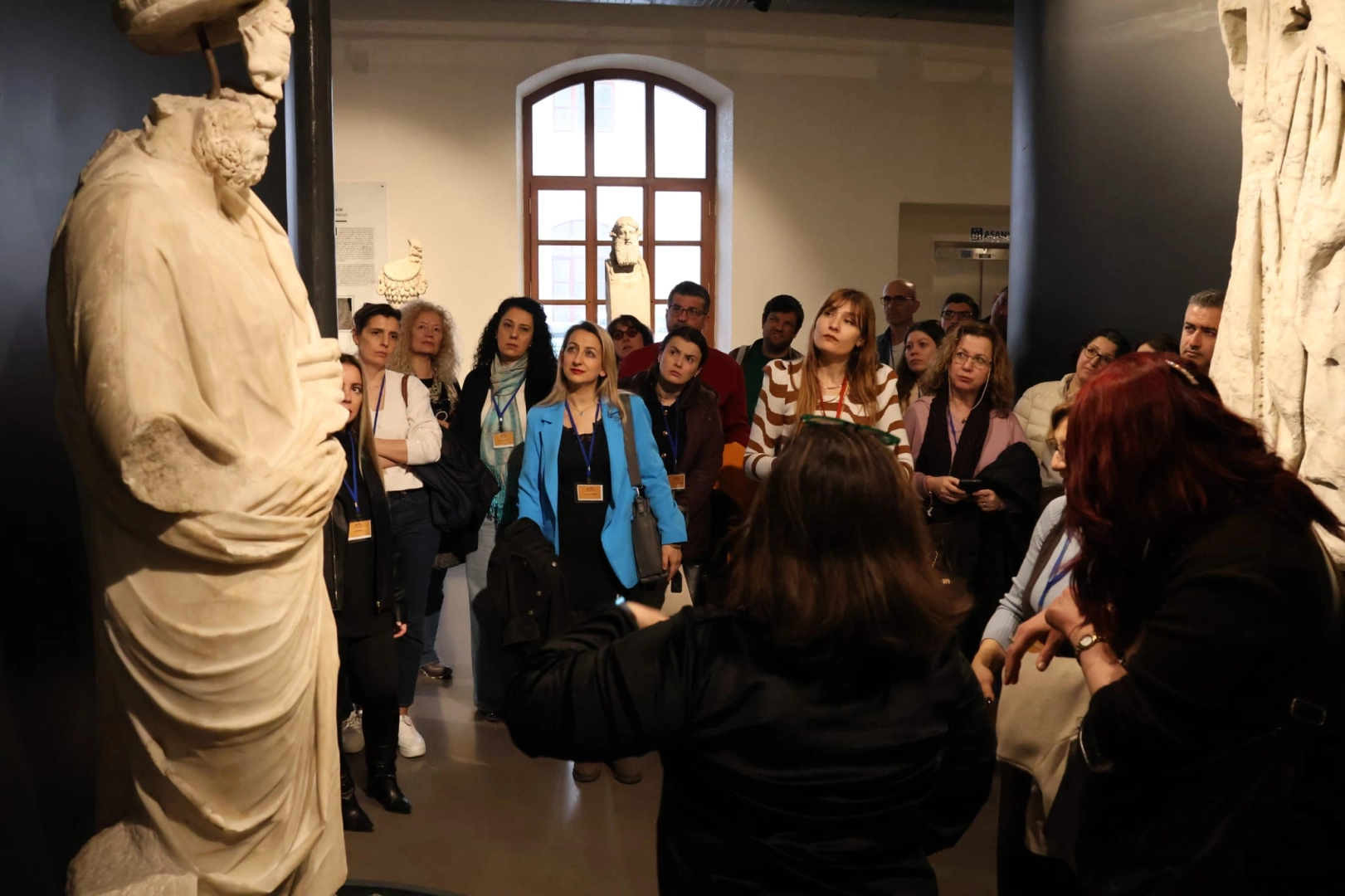 İzmir’de Öğretmen Akademileri yeni dönemde süregelmektedir