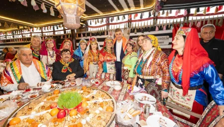 İzmir’de Yörük ve Türkmenlerle çifte bayram coşkusu