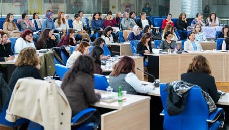 ‘Kadın Ekonomisi, Kooperatif ve Komün Çalıştayı’ düzenlendi