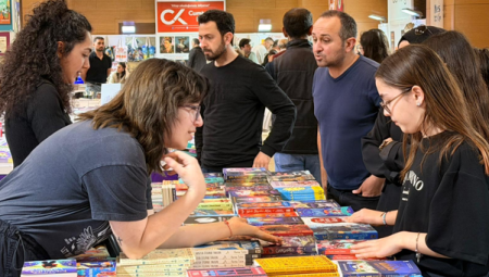 Kepez Kitap Fuarı kapılarını açtı