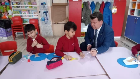 Keşan’da Müdür Kemik’ten Raşit Efendi İlkokulu’na ziyaret