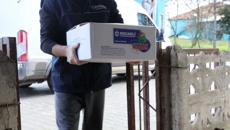 Kocaeli’de ‘Gönül Kazan’ ile sofralar boş kalmıyor