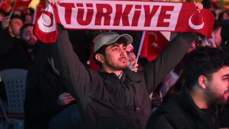 Kocaelililer, Romanya zaferini dev ekranda yaşadı