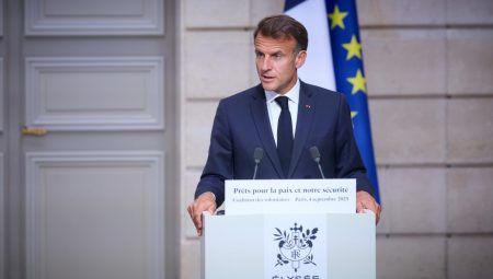 Macron: Hürmüz’de seyrüsefer güvenliği yeniden sağlanmalı