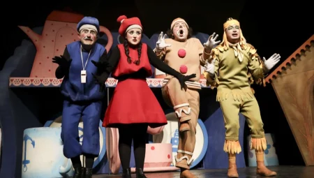 Mersin’de “Bisküvi Adam” oyunu Silifkeli miniklerle buluştu