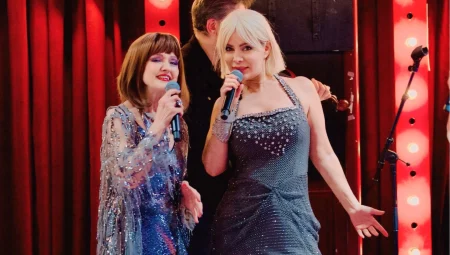 Ömür Gedik ve Gülden Karaböcek Bursa’da sahneyi salladı