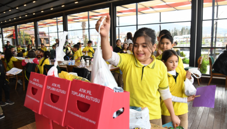Osmaniye’de “100 Atık Pile Bir Pizza” projesine öğrencilerden dayanak