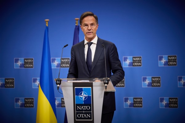 Rutte: Lüksemburg, son derece değerli bir müttefiktir