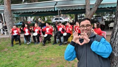 +1 Down Kafe’de anlamlı buluşma – İzmir Bornova’da