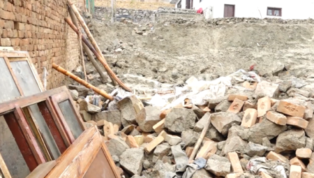 Afganistan’daki 5.8 büyüklüğündeki depremde en az 12 kişi hayatını kaybetti