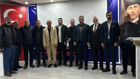 Ağrı Sanayi Sitesi Esnaf ve Sanatkârlar Birliği Derneği seçimlerinde Hayati Bekis başkan seçildi