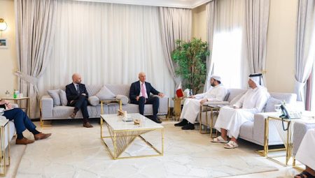 Al Khulaifi, ABD Suriye Özel Temsilcisi Barrack ile bir araya geldi