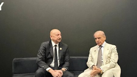 Aliyev, Pakistan İslam Cumhuriyeti Başbakanı Şerif ile toplantı yaptı