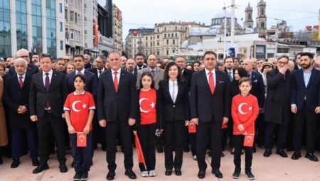 Aslan: Cumhuriyetimiz güvende, geleceğimiz aydınlık