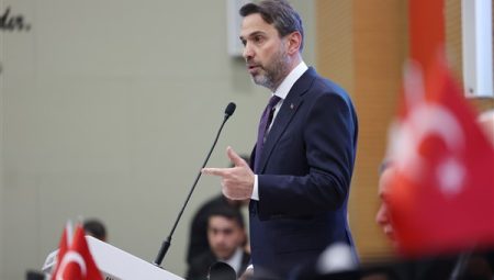 Bakan Bayraktar, AK Parti Karabük İl Başkanlığını bir araya geldi