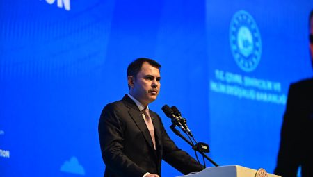 Bakan Kurum, Sincan Belediye Başkanı Ercan ile bir araya geldi