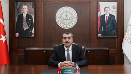 Bakan Tekin, 81 ilin milli eğitim müdürleriyle güvenlik gündemiyle toplandı